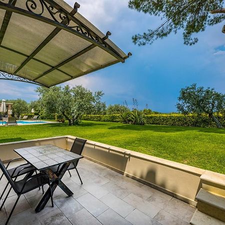 Mediterraneo Luxury Suites Halkidiki Vourvourou Exterior foto